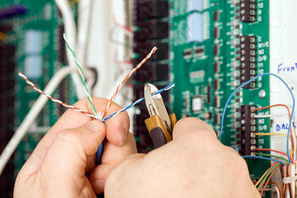 Best Emergency Electrical Repair Services  in North Wantagh, NY